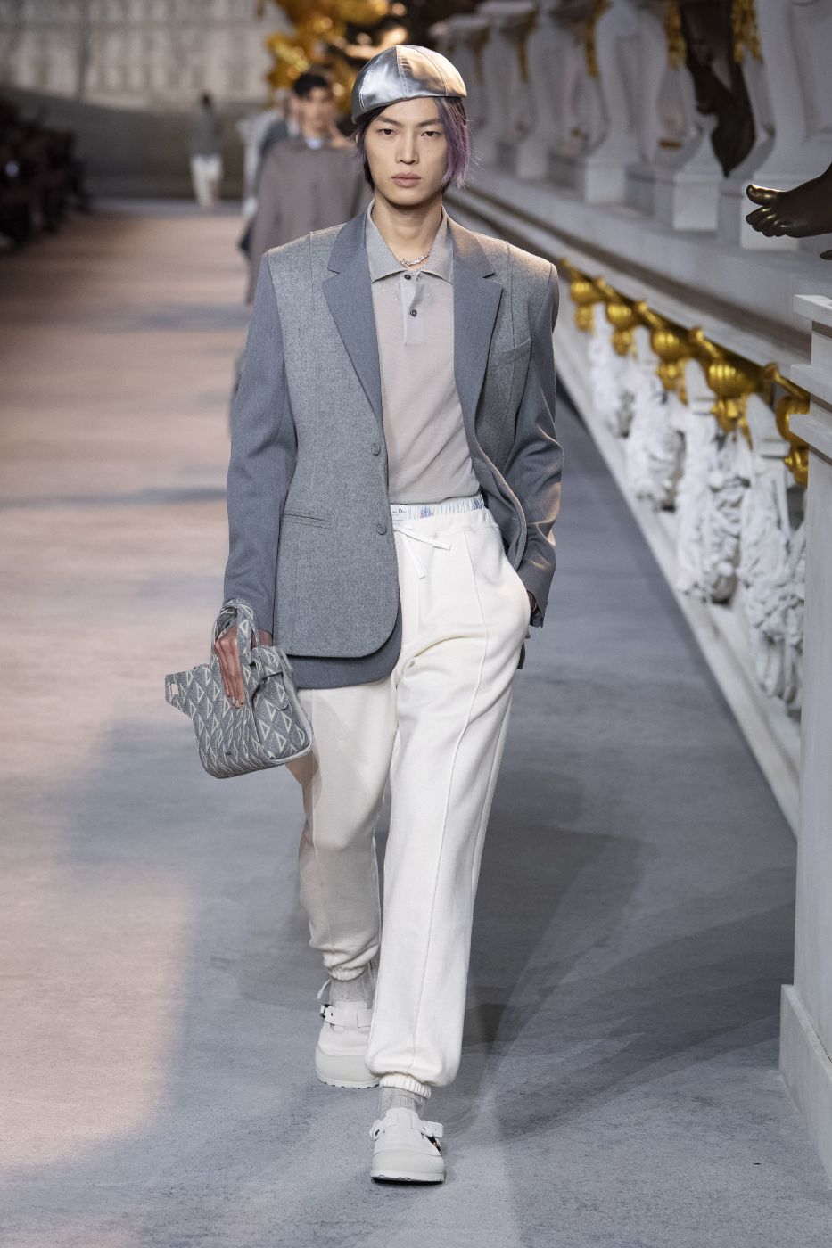 Kim Jones Communes With The Spirit Of Christian Dior For Dior Winter 2022 Menswear