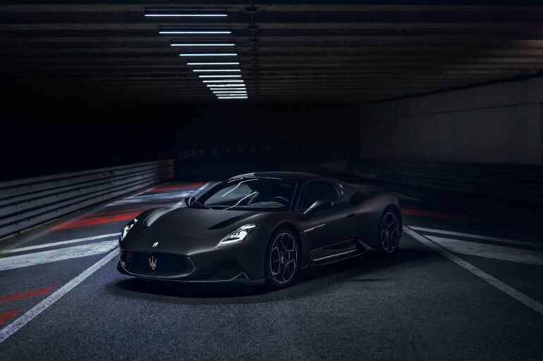 The Maserati MC20 Notte Is a Creature Of The Night